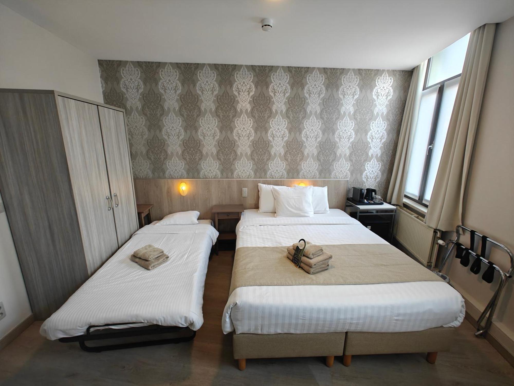 Hotel Tropicana