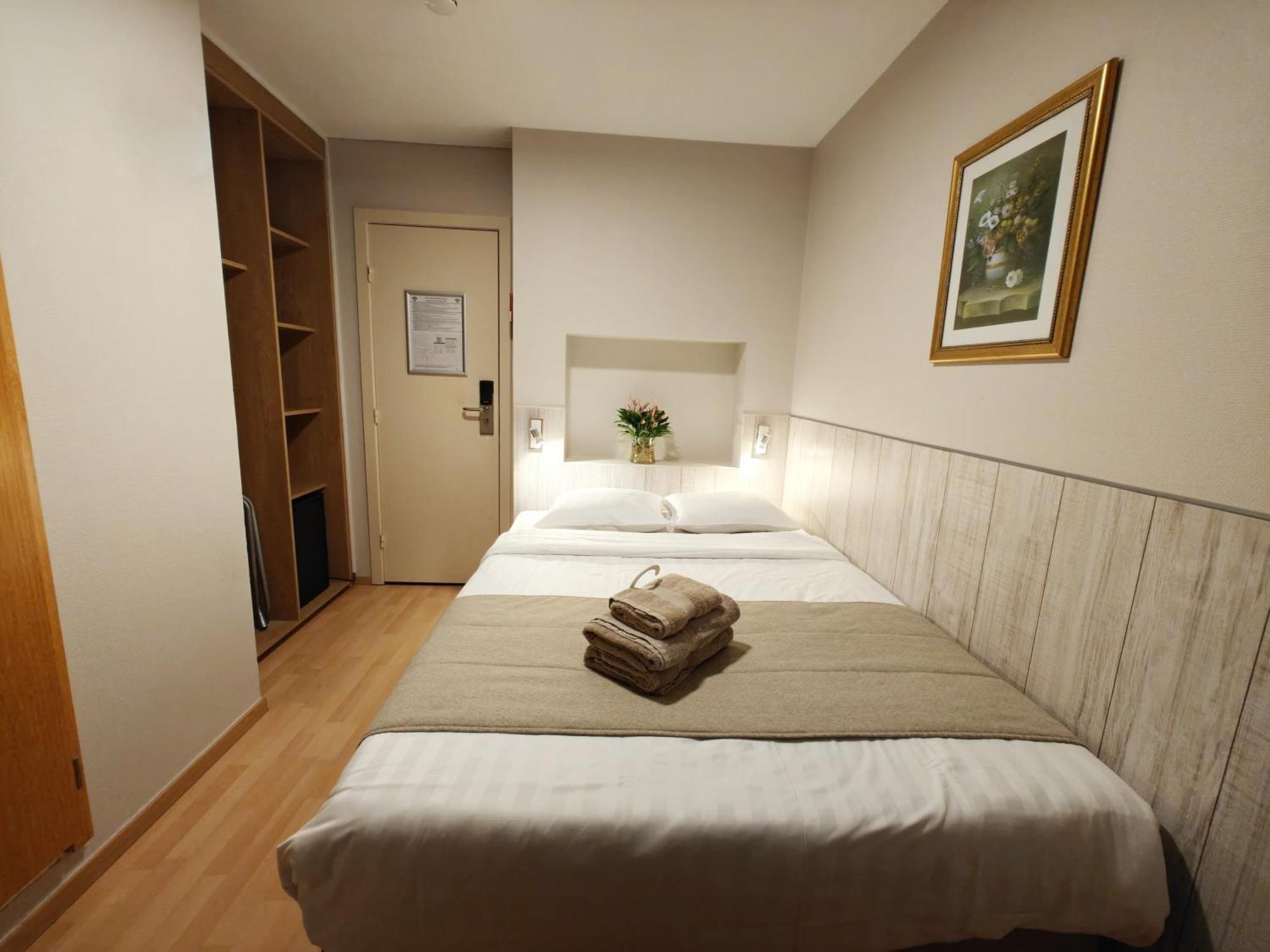 Tropicana Hotel